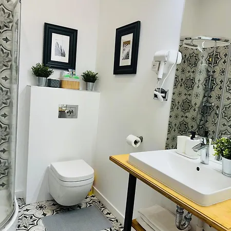 Narutowicza 52 Parking Free Апартаменти *