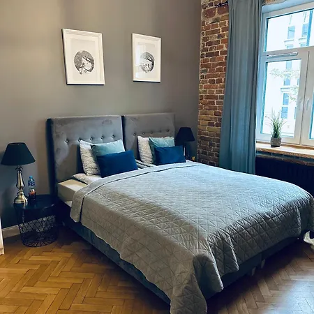 Narutowicza 52 Parking Free Апартаменти *